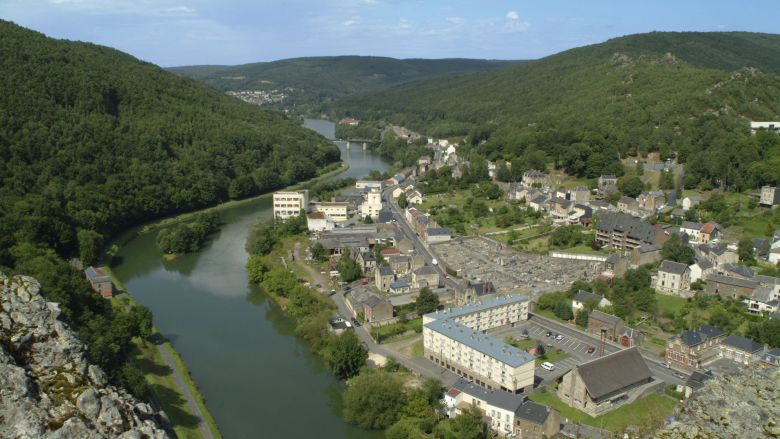 Un méandre de la Meuse à Bogny-sur-Meuse dans les Ardennes / © MaxPPP / Dominique Touchart