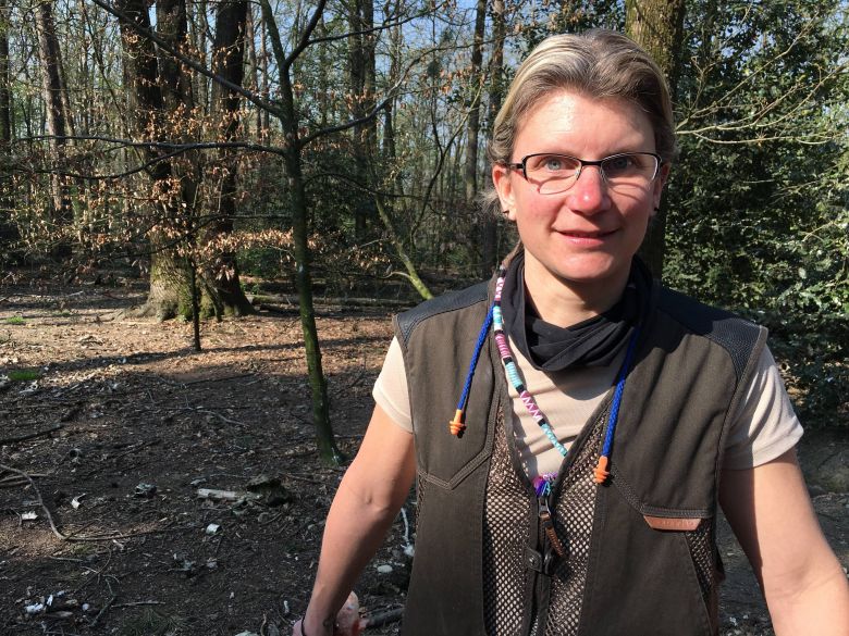 Coralie Schweitzer, soigneuse au parc Argonne Découverte / © Daniel Samulczyk / France Télévisions