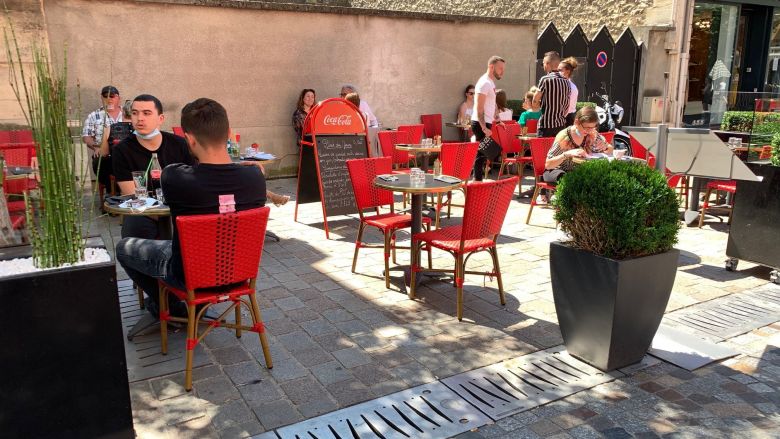 Extensions des terrasses pour les établissements Rémois / © Paul-Antoine Boudet