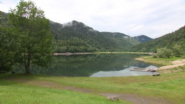 La partie supérieure du lac de Kruth-Wildenstein, encore très paisible / © Vincent Roy / France Télévisions