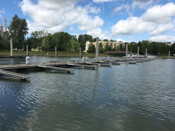 Une aire d'accueil de qualité pour les plaisanciers de passage au port du Mont Olympe, mais peu de réservations cette année