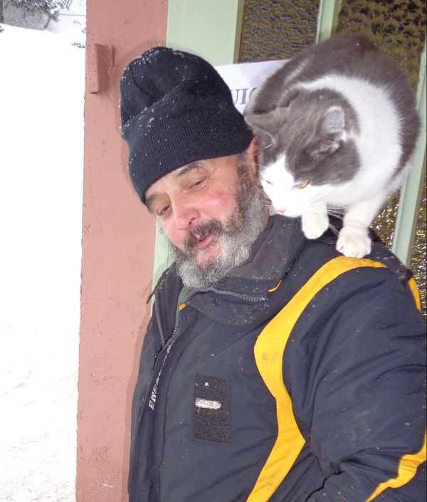 Marcel Didierjean, le gérant du téléski, ne se sépare jamais de son chat.