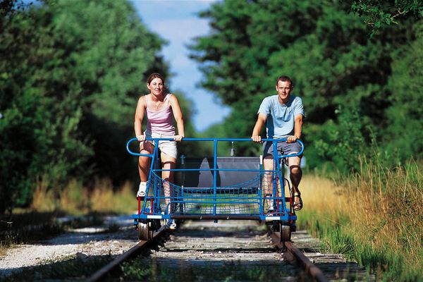 L'un des vélorails du Grand Est est situé à Chantraines en Haute-Marne(Cyclo-rail des 3 Vallées)