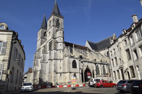 La basilique Saint Jean-Baptiste est un édifice important du patrimoine de Chaumont.