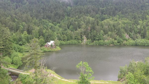 L'un des deux lacs du Neuweiher.