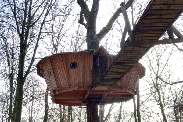 A l'image de l'Arbre à Cabane de Guyonvelle, la Haute-Marne compte 52 sites d'hébergements insolites.